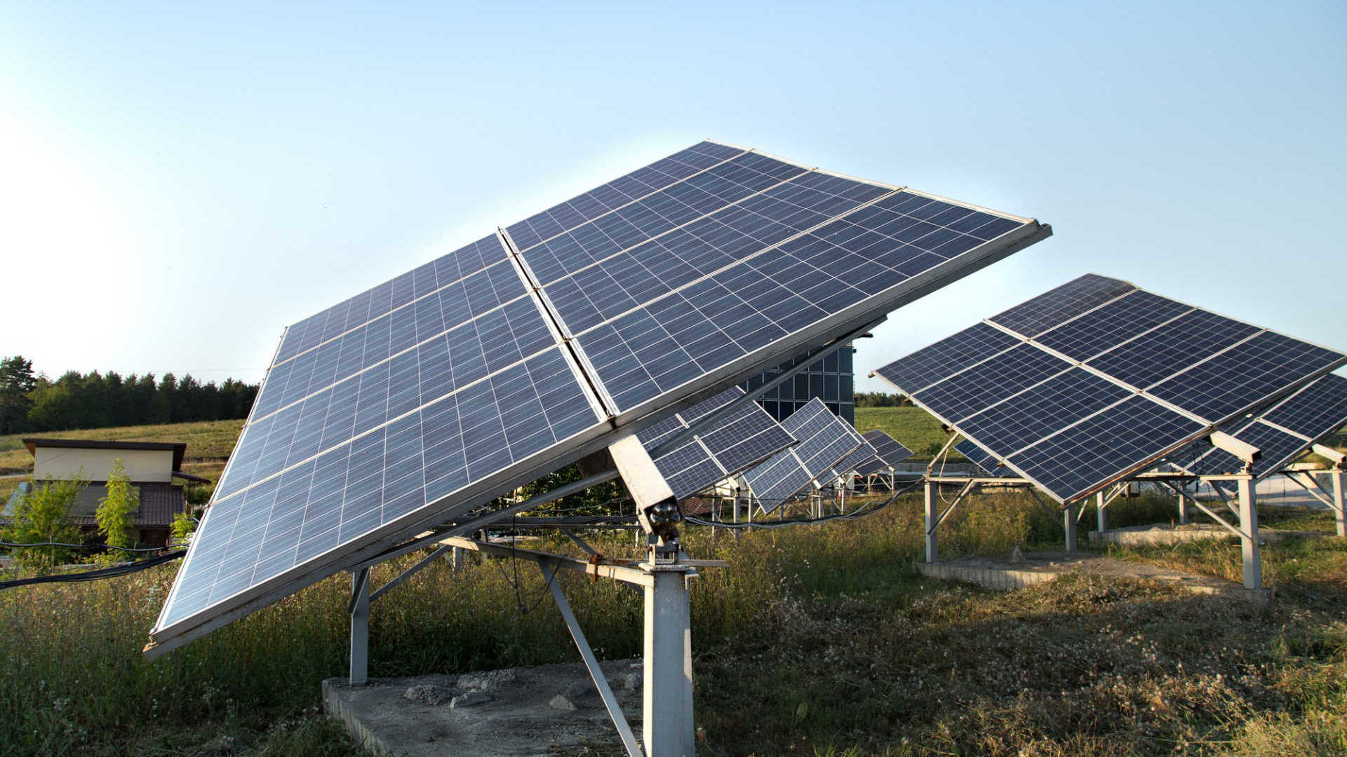 Most of the materials in solar panels can be recycled.