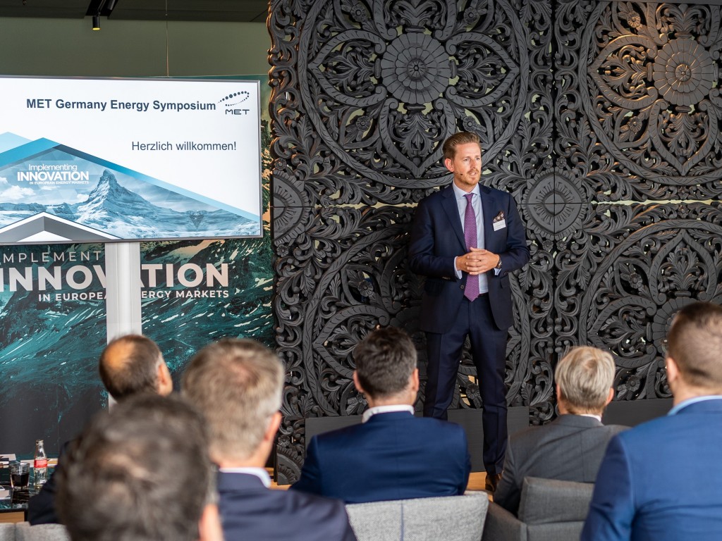 bb67f6a81c27b4af80f8