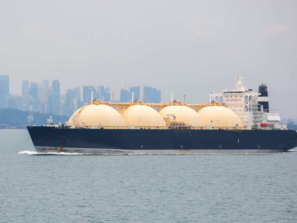 7de8e002f793a98db153